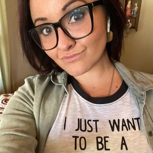Meet your Posher, Crystal